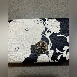 Tory Burch card holder